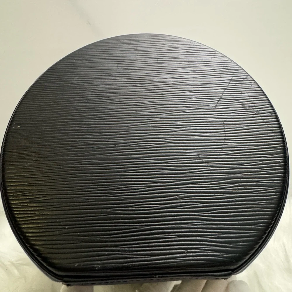 Louis Vuitton Cannes Black Epi